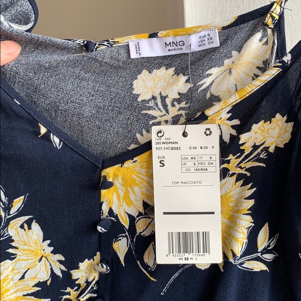 Mango NWT cami navy and yellow floral - Picture 4 of 8